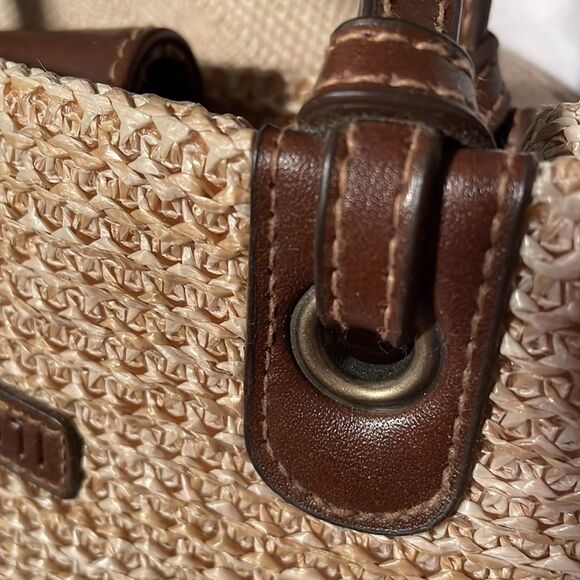 VINTAGE Rosetti Woven Tan Purse With Brown Faux Leather Handles And Trim. - Picture 3 of 13